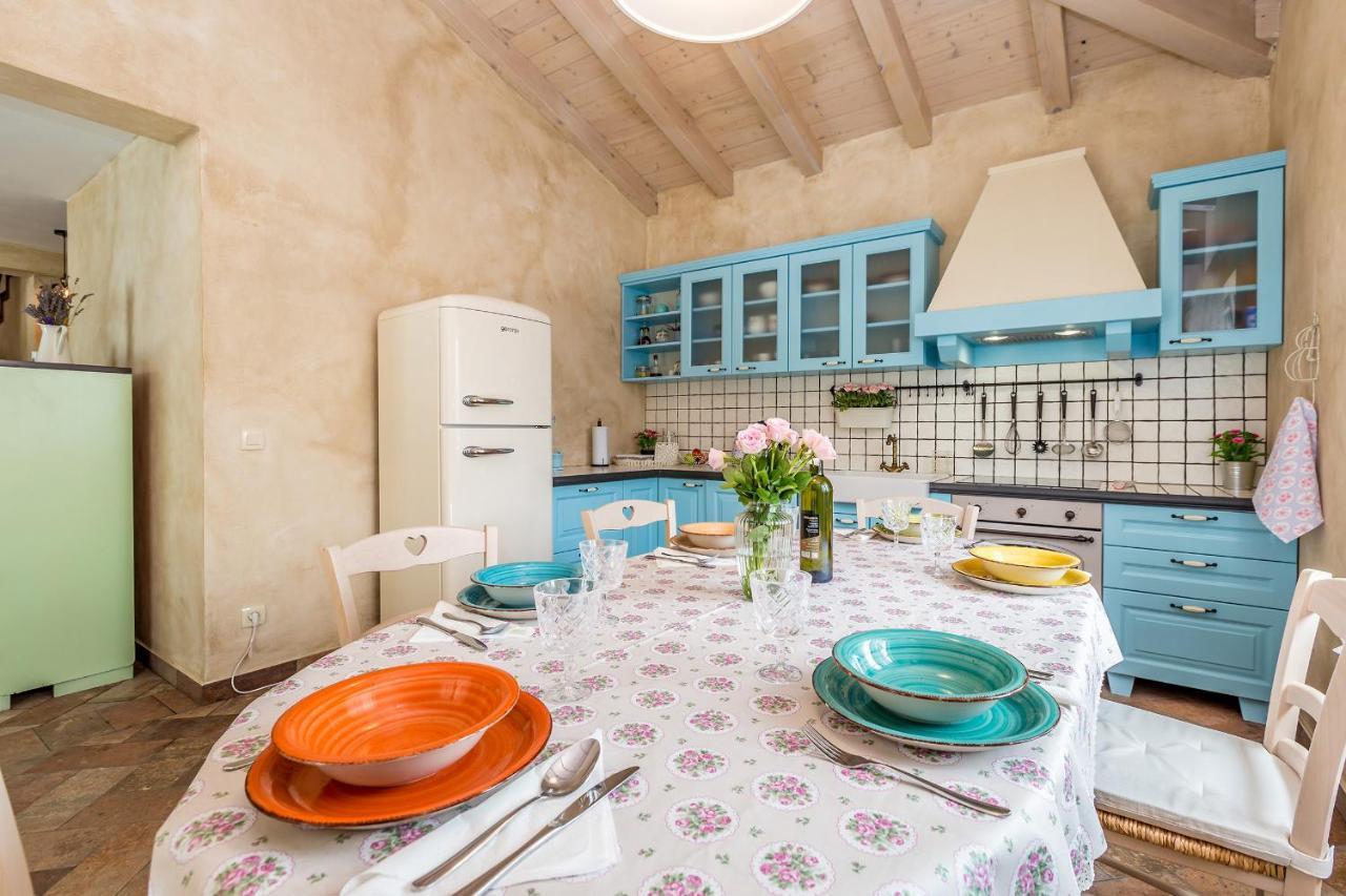 Holiday House Chiara Vrh  Exterior foto